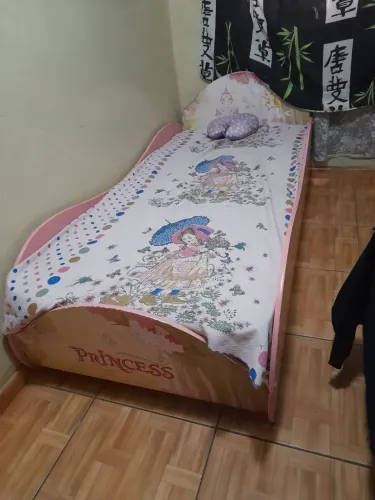 Cama infantil com colchão