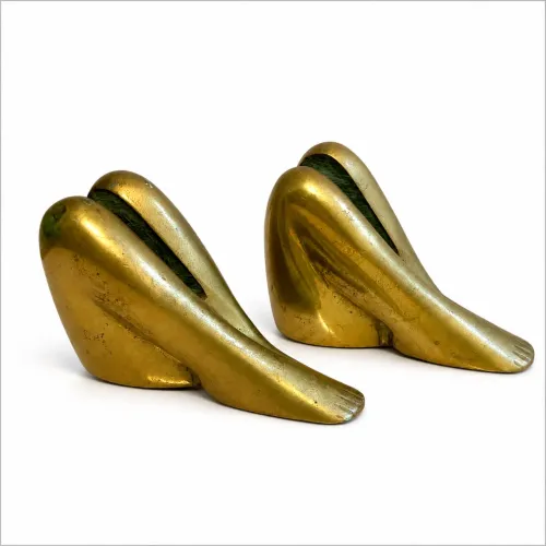 Par Esculturas em Bronze Pernas Pietrina Checcacci, Assinadas