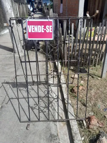 Vende-se Essas Grades de ferro para janela