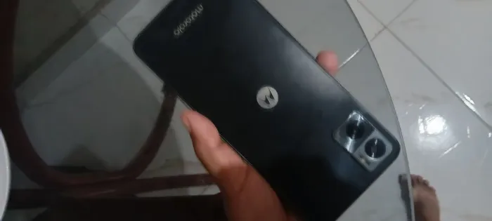 Vendo moto e 32 ,64gb,com defeito ao carregar.