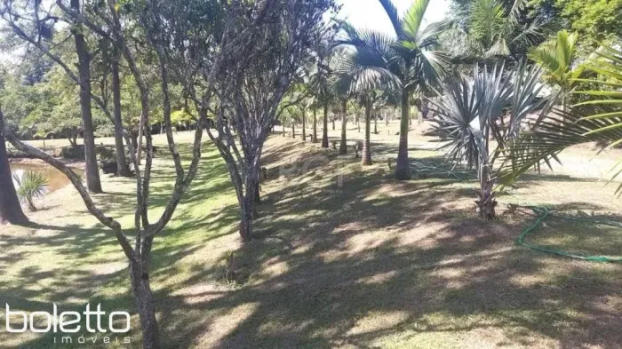 Boletto Imóveis vende Sitio na RS, Com 7 casas, 2 comerciais, excelente local para vários 