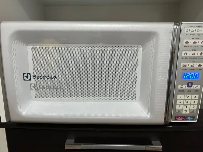 Micro-ondas Eletrolux 34 Litros