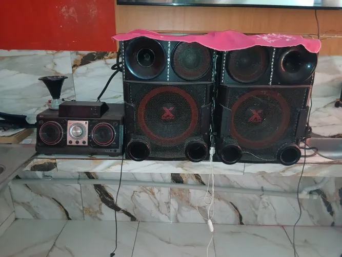 Som LG 1200