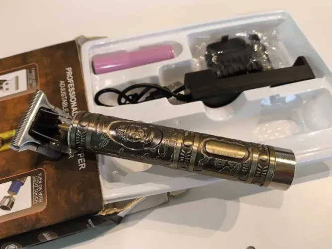 Máquina de Cortar Cabelo e Barba Vintage Professional Hair Clipper - Modelo Buda- LEIA 