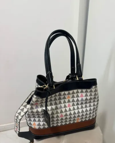 Bolsa Shultz Triângulo 