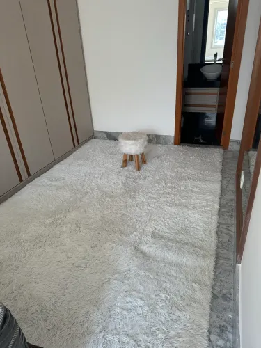 Tapete peludo Sala Quarto Grande + Puff