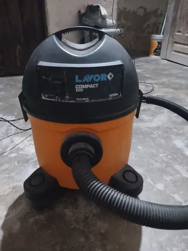 Vendo aspirador de po funcionando perfeitamente