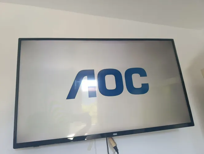 Vendo TV 43" AOC