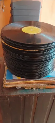 Discos de vinil sem capas, Aparti de $20,00
