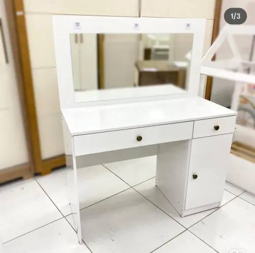 Penteadeira camarim bella C/espelho e led nova a pronta entrega