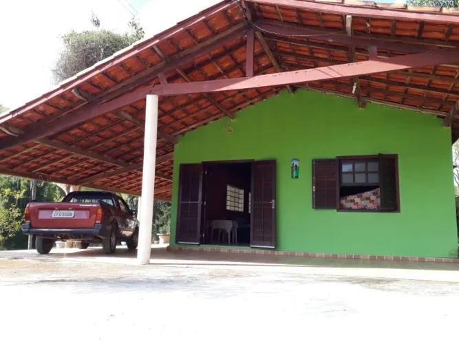 Vende-se ou troco chácara em São Luiz do Paraitinga! Aceito 400mil e mais  um carro!