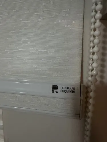 Persiana modelo Romana com blackout 