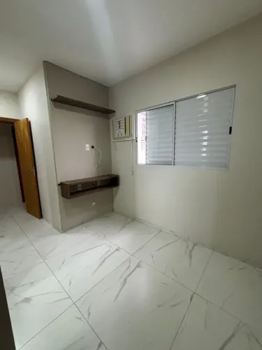 Imóvel para aluguel possui 78 metros quadrados com 3 quartos em Jardim Imperial - Cuiabá -
