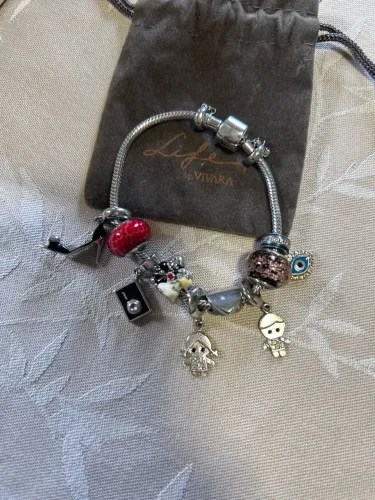 Pulseira Life Vivara com berloques  