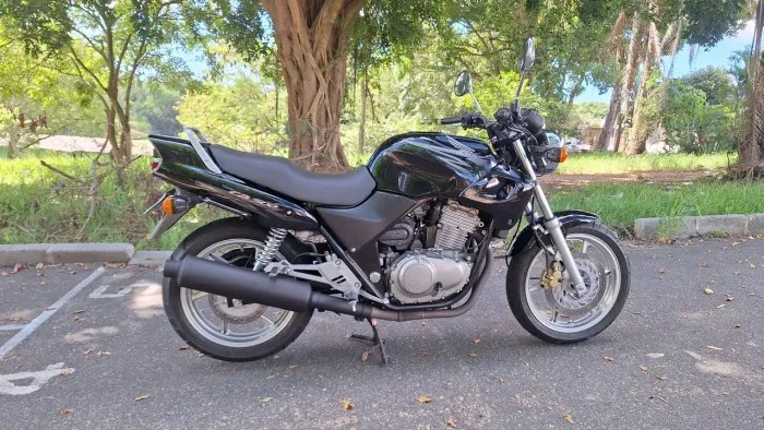 CB 500 carburada 1998 (em raro estado de conservação)