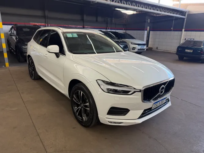 Volvo XC 60 T-5 Momentum 2.0 254cv AWD 5P 2019