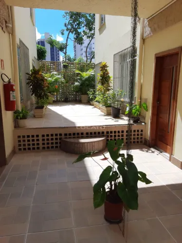 Apartamento 2 quartos na Constantino Paleta