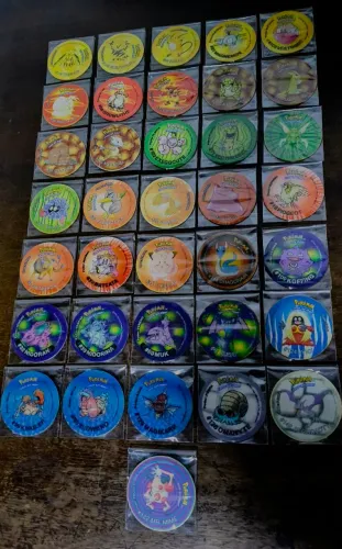 Lote 46 Tazos pokemon Elma Chips