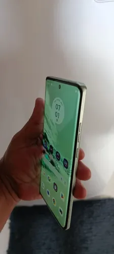 Moto Edge 40 neo 5g 256g  em ótimo estado 