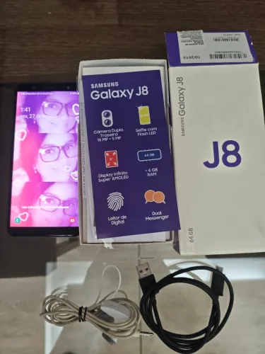 Galaxy j8 64g