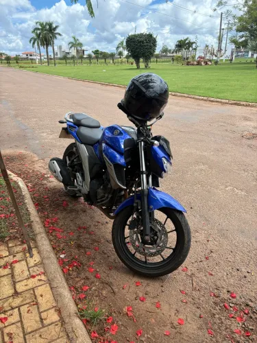 Fazer 250