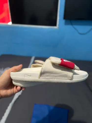 Sandália Nike