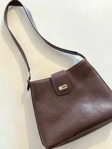 Bolsa de couro marrom 