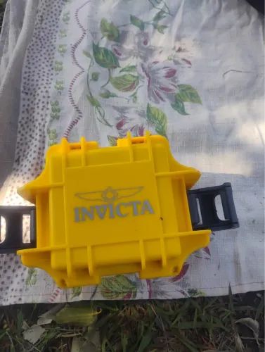 Relógio invicta