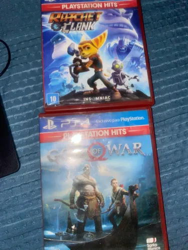 Lote 2 Jogos PS4: God of War + Ratchet & Clank (Mídia Física)