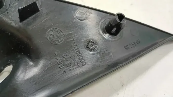 Acabamento Interno Retrovisor Esq Fiat Palio 1.0 16v 2000 Preto