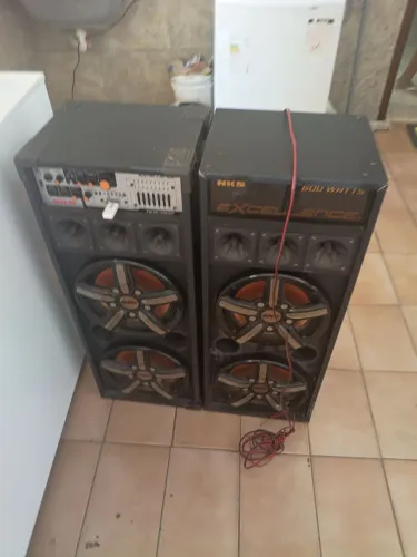 Caixa de som Amplificada NKS 600W cada