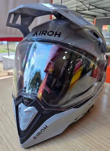 Airoh Commander 2