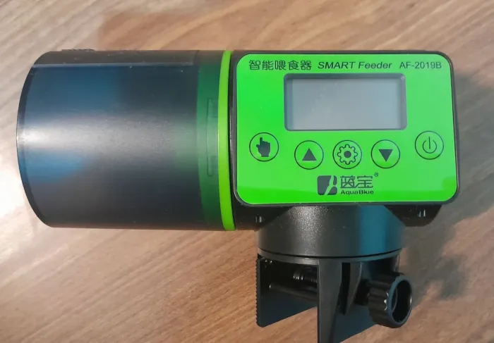 Alimentador Automático de Peixes