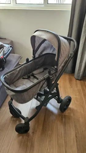 Carrinho de Bebê Voyage MXZ-ED Gama - Excelente Estado