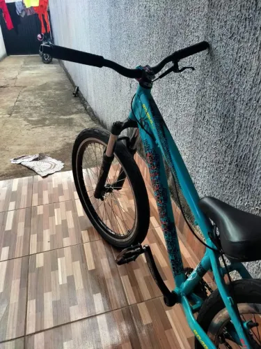 Vendo bike ou quadro elleven aro 26 aceito troca