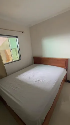 Cama casal king semi nova