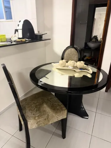 Mesa com 3 cadera