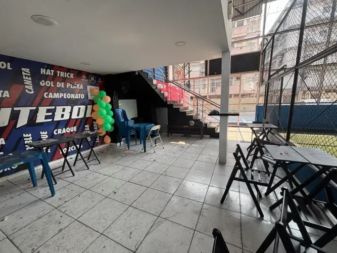 Vieiralves, Alugo Arena com piso sintético, mobiliado
