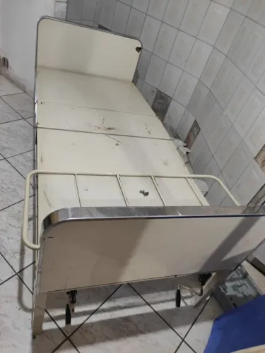 Cama Hospitalar Manual com Colchão
