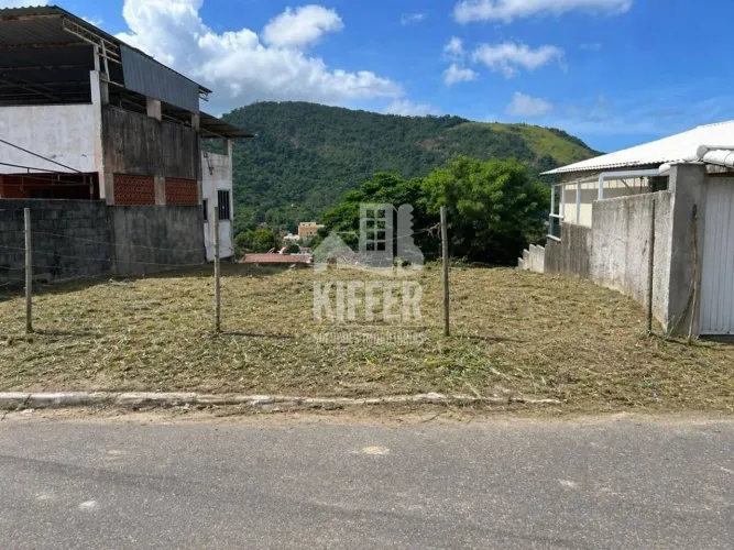 Terreno à venda, 474 m² por R$ 160.000,00 - Centro - Maricá/RJ