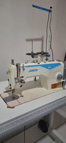 Máquina Reta industrial