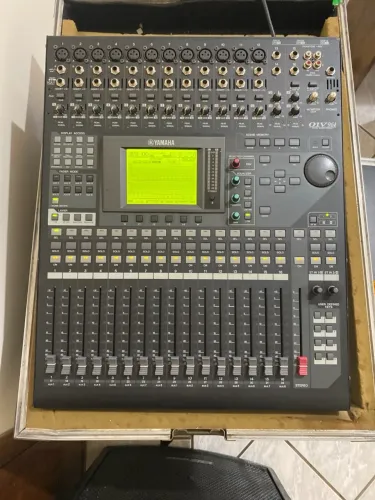 Vende se Mesa digital 01v96i revisada único dono perfeita
