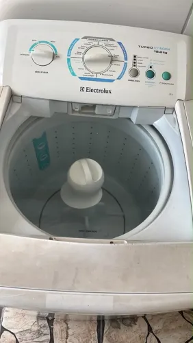 Máquina Electrolux lavar 12kg