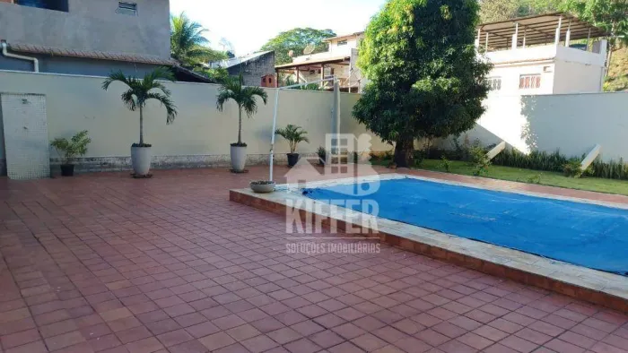 Casa com 4 quartos à venda, 247 m² por R$ 1.200.000 - Alem Paraiba - Além Paraíba/MG