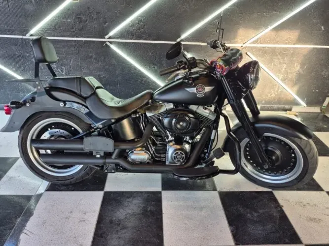 HARLEY-DAVIDSON FAT BOY 2013 - 11.000 KM ORIGINAIS