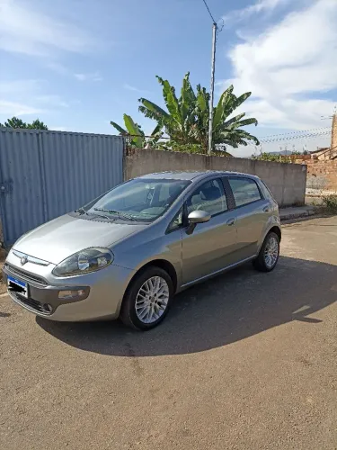 Fiat Punto Essence SP 1.6 Flex 16V 5P 2014