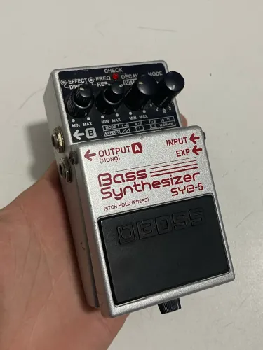 Pedal Boss Synthesizer SYB-5