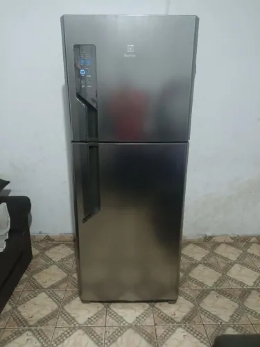 Vendo geladeira de inox Frost Free duplex com digital 