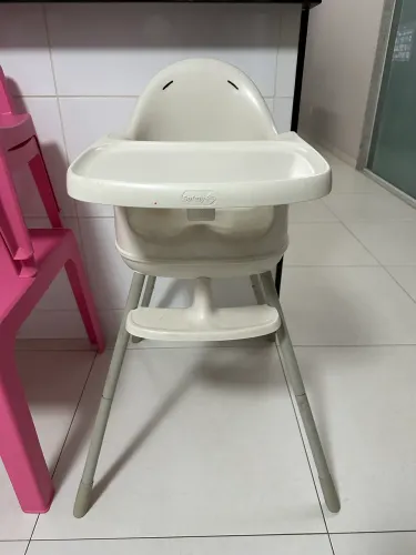 Cadeira de alimentação 