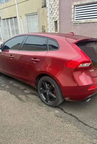 Volvo V40 T-4 Momentum 2.0 Aut. 2017